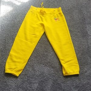 Yellow vs. Pink Bottoms